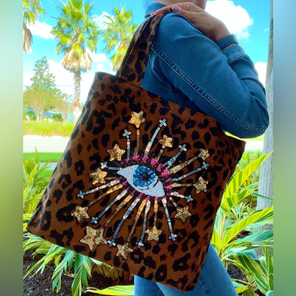 CARRY EVERYTHING EVIL EYE LEOPARD TOTE